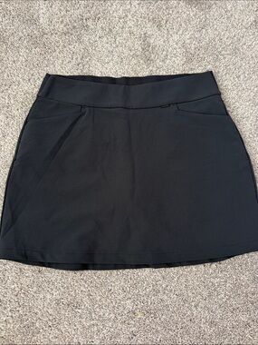 Greg Norman NWOT black Skort, Well-Made- Med.